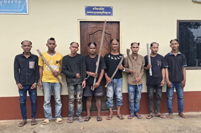 2 "băng nhóm xã hội đen" bị bắt giữ, chi tiết lạ trên mái tóc các thành viên khiến ai cũng khó hiểu- Ảnh 2. 2 "băng nhóm xã hội đen" bị bắt giữ, chi tiết lạ trên mái tóc các thành viên khiến ai cũng khó hiểu- Ảnh 2.